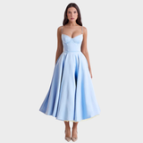Elegant Royale Dress with Flattering Silhouette and Versatile Style