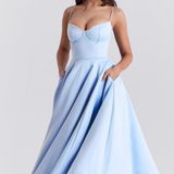 Elegant Royale Dress with Flattering Silhouette and Versatile Style