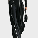 Loredana – elegant outfit with trousers
