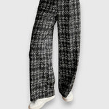 Jasmína - Two-Piece Set with V-Neck and Matching Trousers